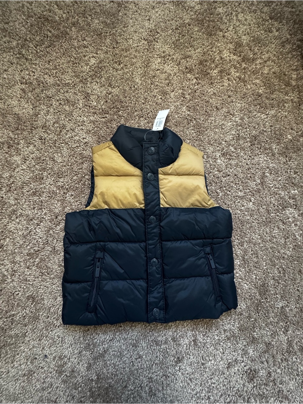 Old Navy Puffer Black Gold 2T Puffer Vest Button Closure Warm Cozy Snow Y2K 90s